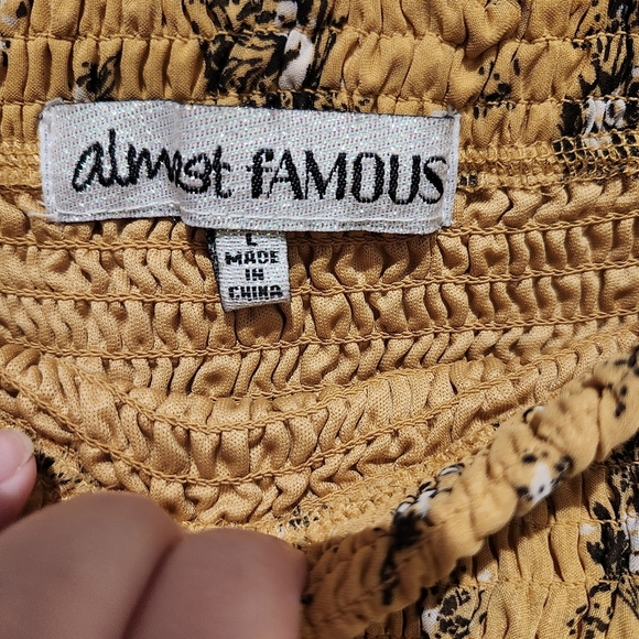 Almost‎ Famous Strapless Top Size L Mustard Black Smocked Whimsigoth Fairy Y2K - Picture 3 of 5
